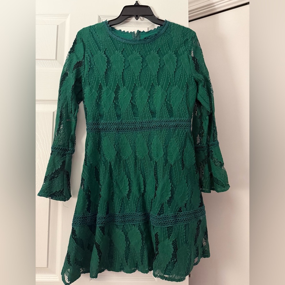 Elegant Green Lace Dress